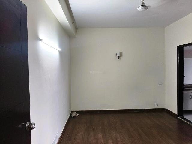 3.5 BHK Apartment in Sector 72 for rent Gurgaon. The reference number is 20448243