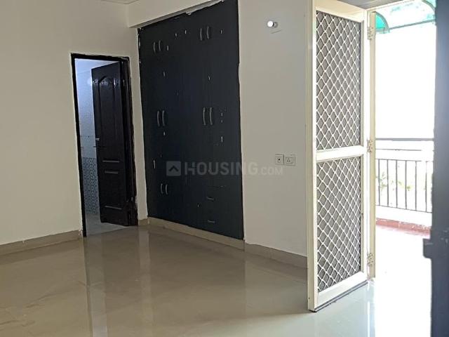 3.5 BHK Apartment in Sector 75 for rent Noida. The reference number is 16566836