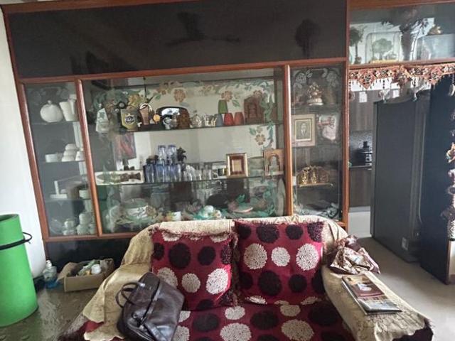 3.5 BHK Apartment in Sector 75 for rent Noida. The reference number is 19690202