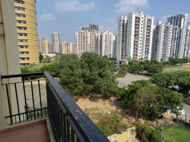 3.5 BHK Apartment in Sector 75 for rent Noida. The reference number is 20374258