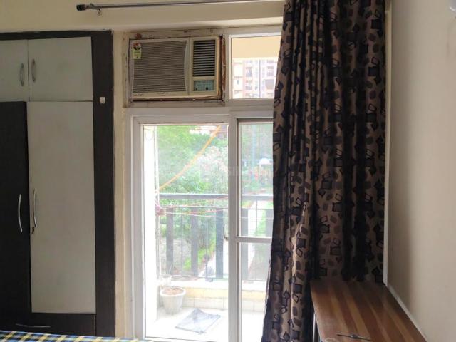 3.5 BHK Apartment in Sector 76 for rent Noida. The reference number is 21182855
