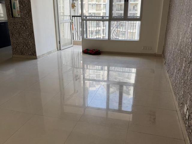3.5 BHK Apartment in Sector 77 for rent Noida. The reference number is 20996394