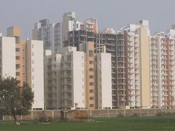 3.5 BHK Apartment in Sector 77 for resale Faridabad. The reference number is 17240762