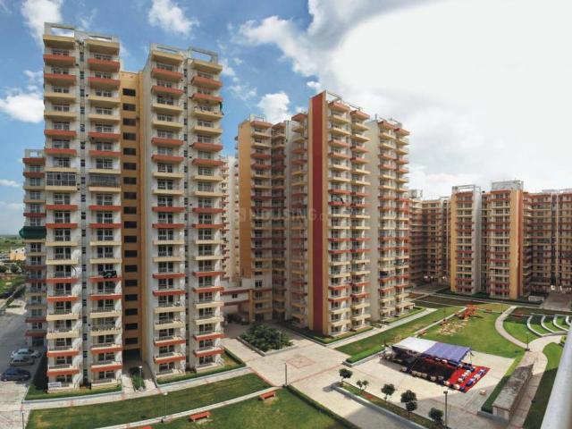 3.5 BHK Apartment in Sector 77 for resale Faridabad. The reference number is 21147698