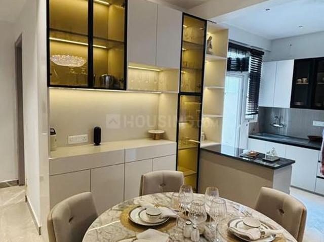 3.5 BHK Apartment in Sector 77 for resale Noida. The reference number is 21180979