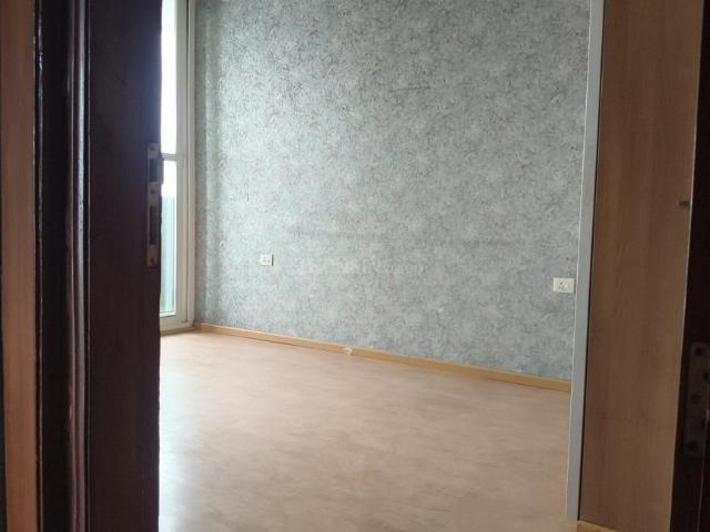 3.5 BHK Apartment in Sector 78 for rent Noida. The reference number is 20733161