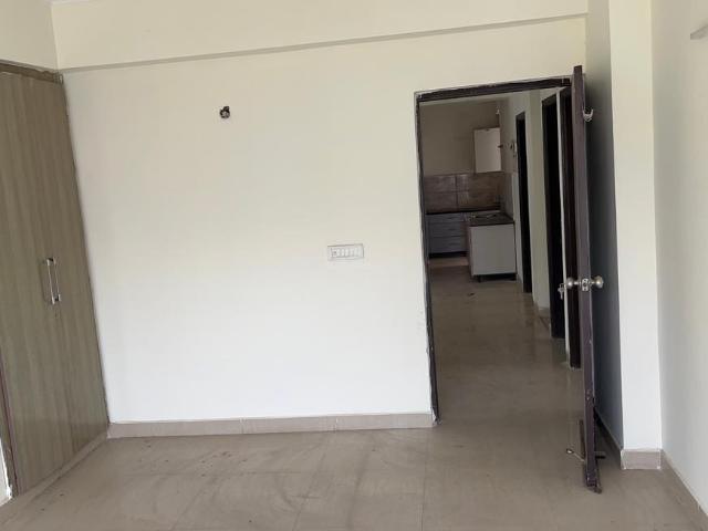 3.5 BHK Apartment in Sector 84 for resale Gurgaon. The reference number is 20800874
