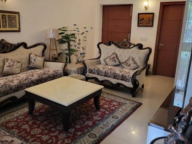 3.5 BHK Apartment in Sector 86 for rent Faridabad. The reference number is 21134560