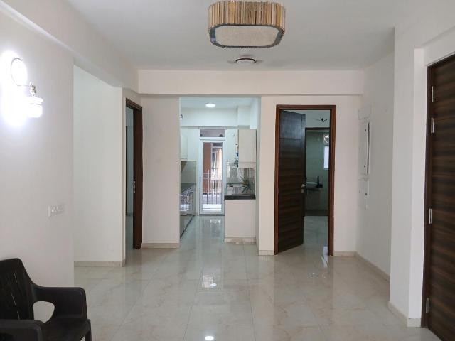 3.5 BHK Apartment in Sector 89 for rent Gurgaon. The reference number is 21152338