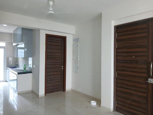 3.5 BHK Apartment in Sector 89 for rent Gurgaon. The reference number is 21170622