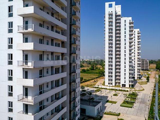 3.5 BHK Apartment in Sector 89A for resale Gurgaon. The reference number is 20677959