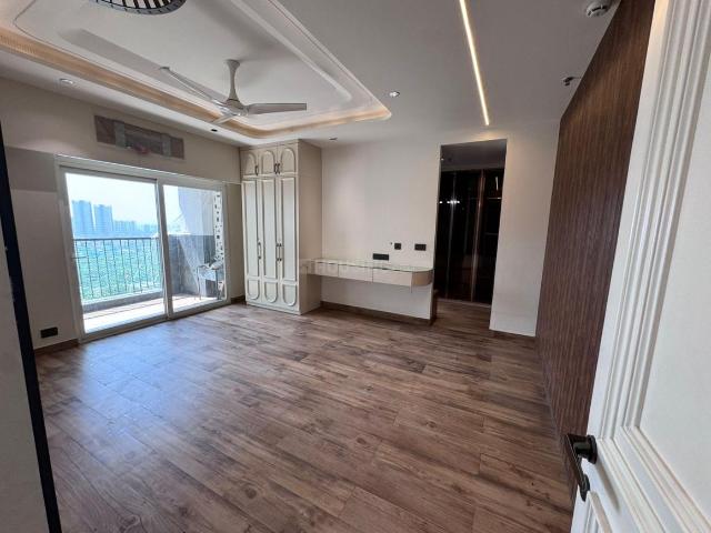 3.5 BHK Apartment in Sector 99 for rent Noida. The reference number is 19941461
