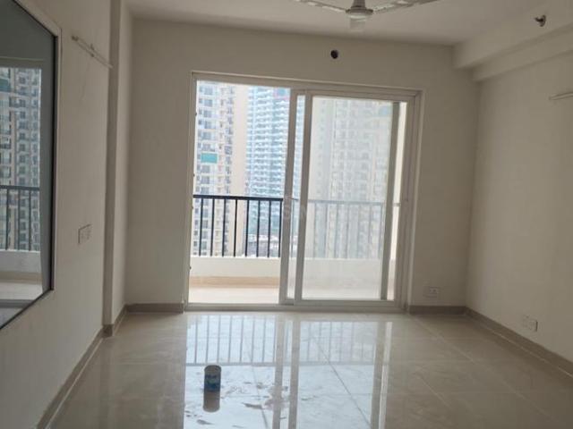 3.5 BHK Apartment in Sector 99 for rent Noida. The reference number is 20824071
