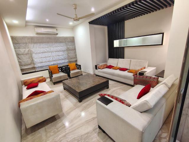 3.5 BHK Apartment in Shivaji Nagar for rent Nagpur. The reference number is 20148291