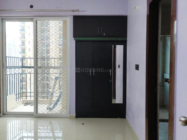 3.5 BHK Apartment in Siddharth Vihar for rent Ghaziabad. The reference number is 20994942