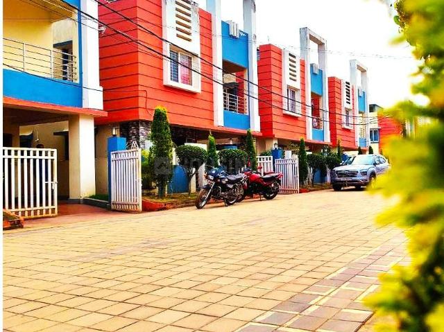 3.5 BHK Duplex in Patia for resale Bhubaneswar. The reference number is 20096108