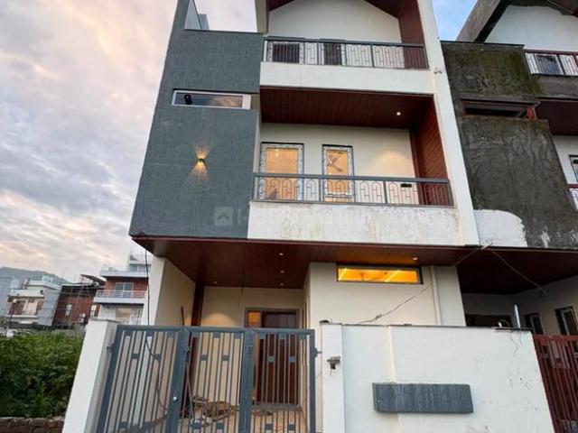 3.5 BHK Duplex in Sahastradhara Road for resale Dehradun. The reference number is 21113931