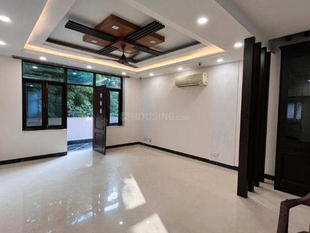 3.5 BHK Independent Builder Floor in Kailash Colony for resale New Delhi. The reference number is 21299595
