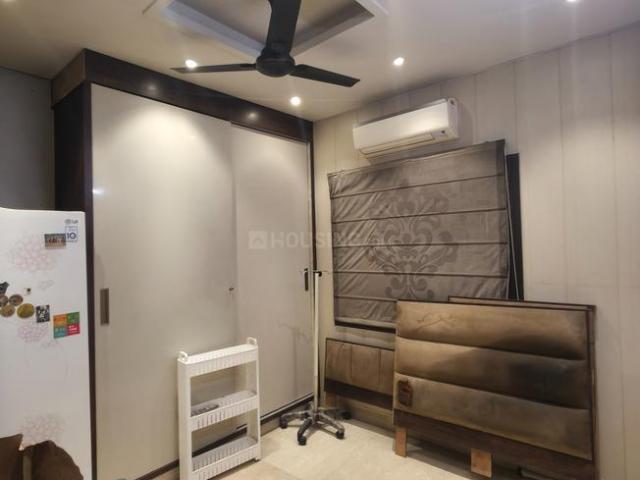3.5 BHK Independent Builder Floor in Karol Bagh for rent New Delhi. The reference number is 19604895