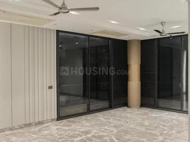 3.5 BHK Independent Builder Floor in Navjeevan Vihar for rent New Delhi. The reference number is 18936762