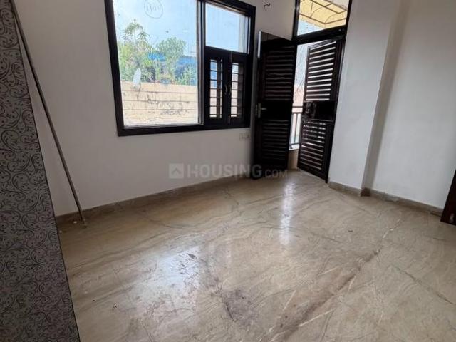 3.5 BHK Independent Builder Floor in Sector 24 Rohini for rent New Delhi. The reference number is 20825732
