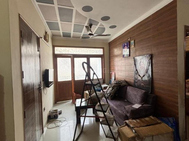 3.5 BHK Independent Builder Floor in Sector 22 Rohini for rent New Delhi. The reference number is 20755814