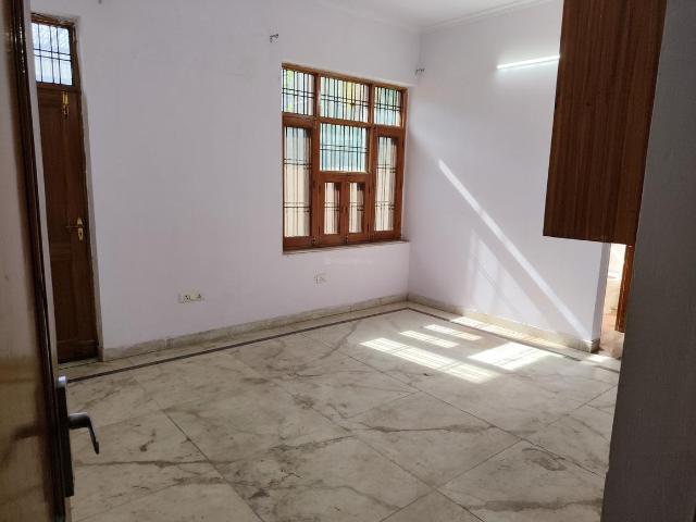 3.5 BHK Independent Builder Floor in Sector 46 for rent Faridabad. The reference number is 20003235