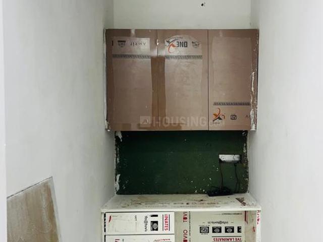3.5 BHK Independent Builder Floor in Sector 73 for resale Noida. The reference number is 21346397