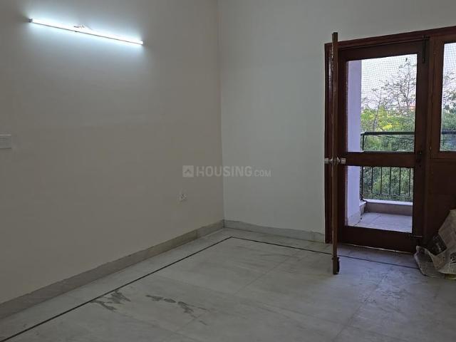 3.5 BHK Independent Builder Floor in Paschim Vihar for rent New Delhi. The reference number is 19964009