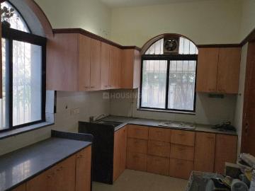 3.5 BHK Independent House in Mohammed Wadi for resale Pune. The reference number is 19120762