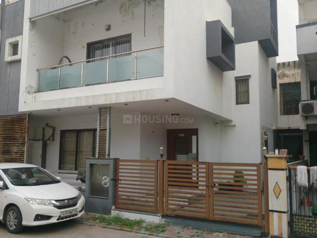 3.5 BHK Independent House in Motera for resale Ahmedabad. The reference number is 20991074