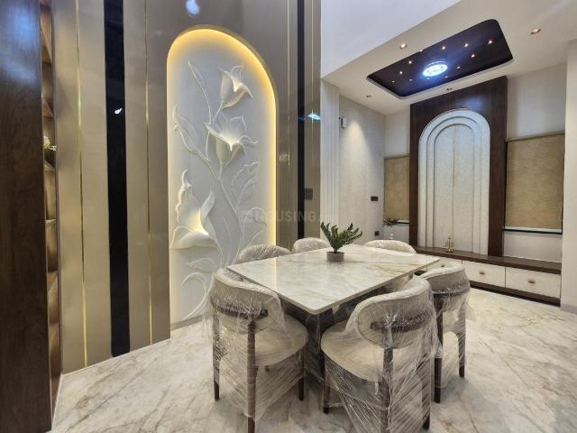 3.5 BHK Independent House in Nipania for resale Indore. The reference number is 20121622