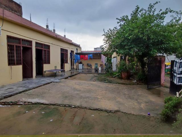 3.5 BHK Independent House in Bhondsi for rent Gurgaon. The reference number is 21106319