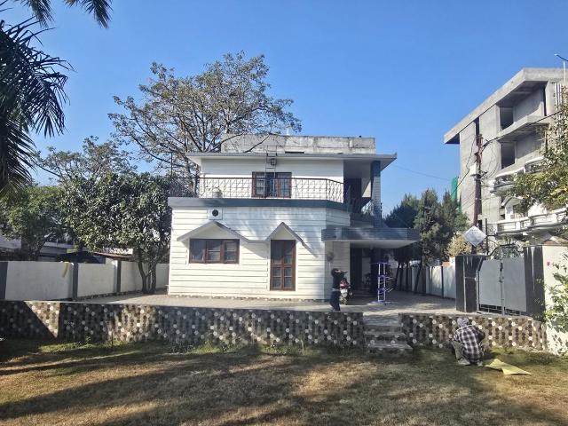 3.5 BHK Independent House in Canal Road for rent Dehradun. The reference number is 21302277