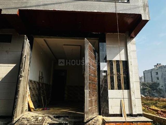 3.5 BHK Independent House in Govindpuram for resale Ghaziabad. The reference number is 19268601