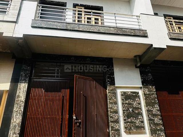 3.5 BHK Independent House in Govindpuram for resale Ghaziabad. The reference number is 19269382