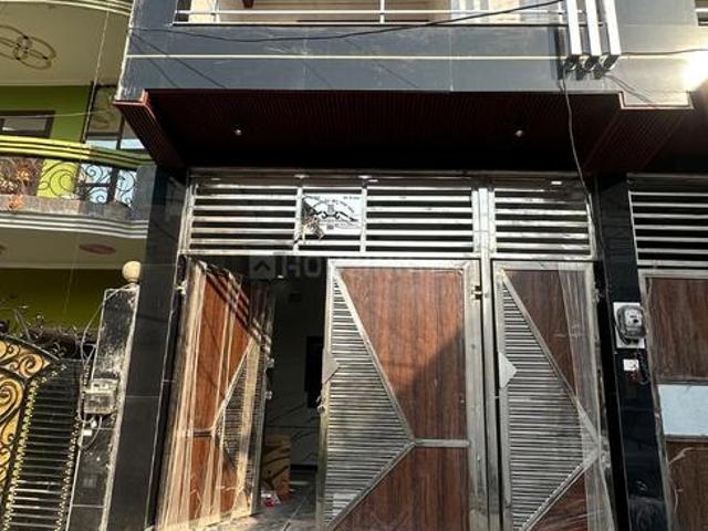 3.5 BHK Independent House in Govindpuram for resale Ghaziabad. The reference number is 20169239