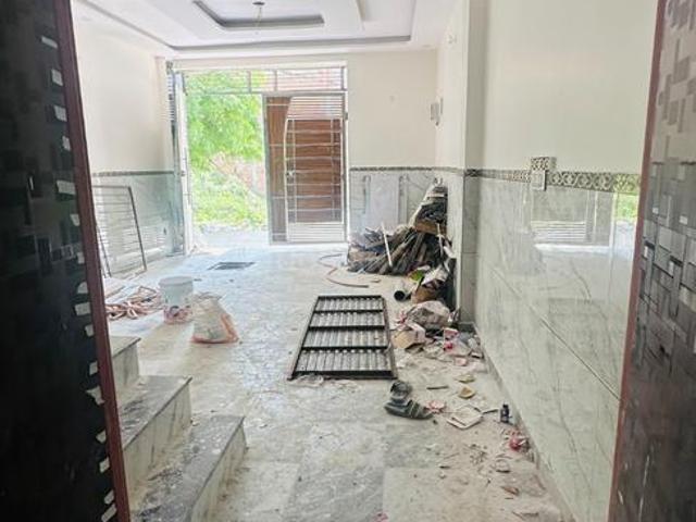 3.5 BHK Independent House in Govindpuram for resale Ghaziabad. The reference number is 21133548