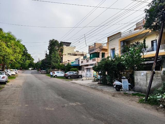 3.5 BHK Independent House in Habib Ganj for resale Bhopal. The reference number is 20793327