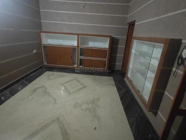 3.5 BHK Independent House in Harnarayan Ki Sarai for rent Aligarh. The reference number is 20682543