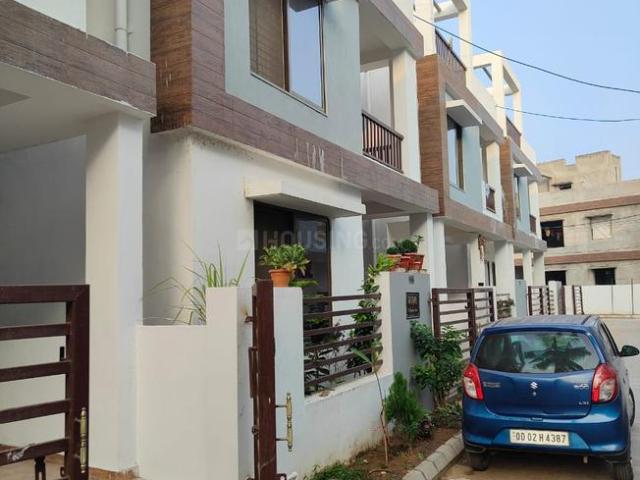 3.5 BHK Independent House in Hirapur for resale Bhubaneswar. The reference number is 20493933