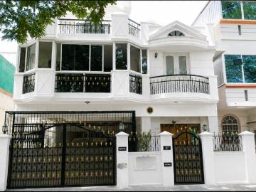 3.5 BHK Independent House in Sanjaynagar for resale Bengaluru. The reference number is 20530965