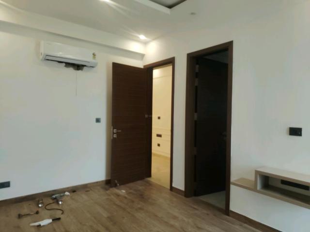 3.5 BHK Independent House in Sector 71 for resale Gurgaon. The reference number is 20079716