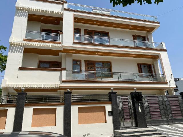3.5 BHK Independent House in Sector 99 for rent Gurgaon. The reference number is 20010283