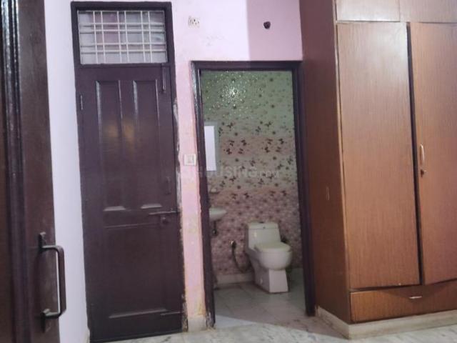 3.5 BHK Independent House in Sector 10A for resale Gurgaon. The reference number is 18988415
