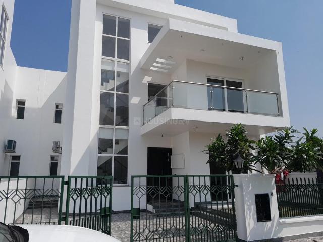 3.5 BHK Independent House in Sector 33 for rent Sohna. The reference number is 18874396