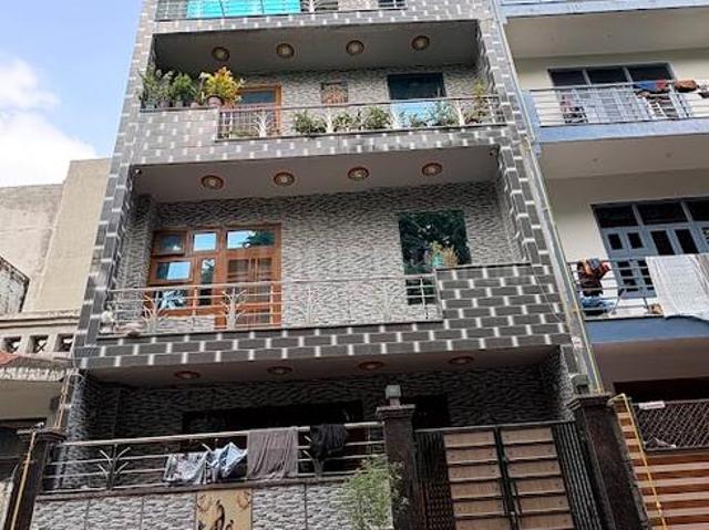 3.5 BHK Independent House in Sector MU 1 for resale Greater Noida. The reference number is 21254662