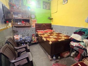 3.5 BHK Independent House in Shahdara for resale New Delhi. The reference number is 19733109