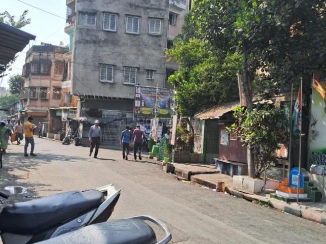 3.5 BHK Independent House in Shyam Bazar for resale Kolkata. The reference number is 19536012