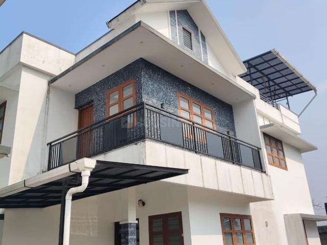 3.5 BHK Independent House in Thevakkal for resale Kochi. The reference number is 19656281
